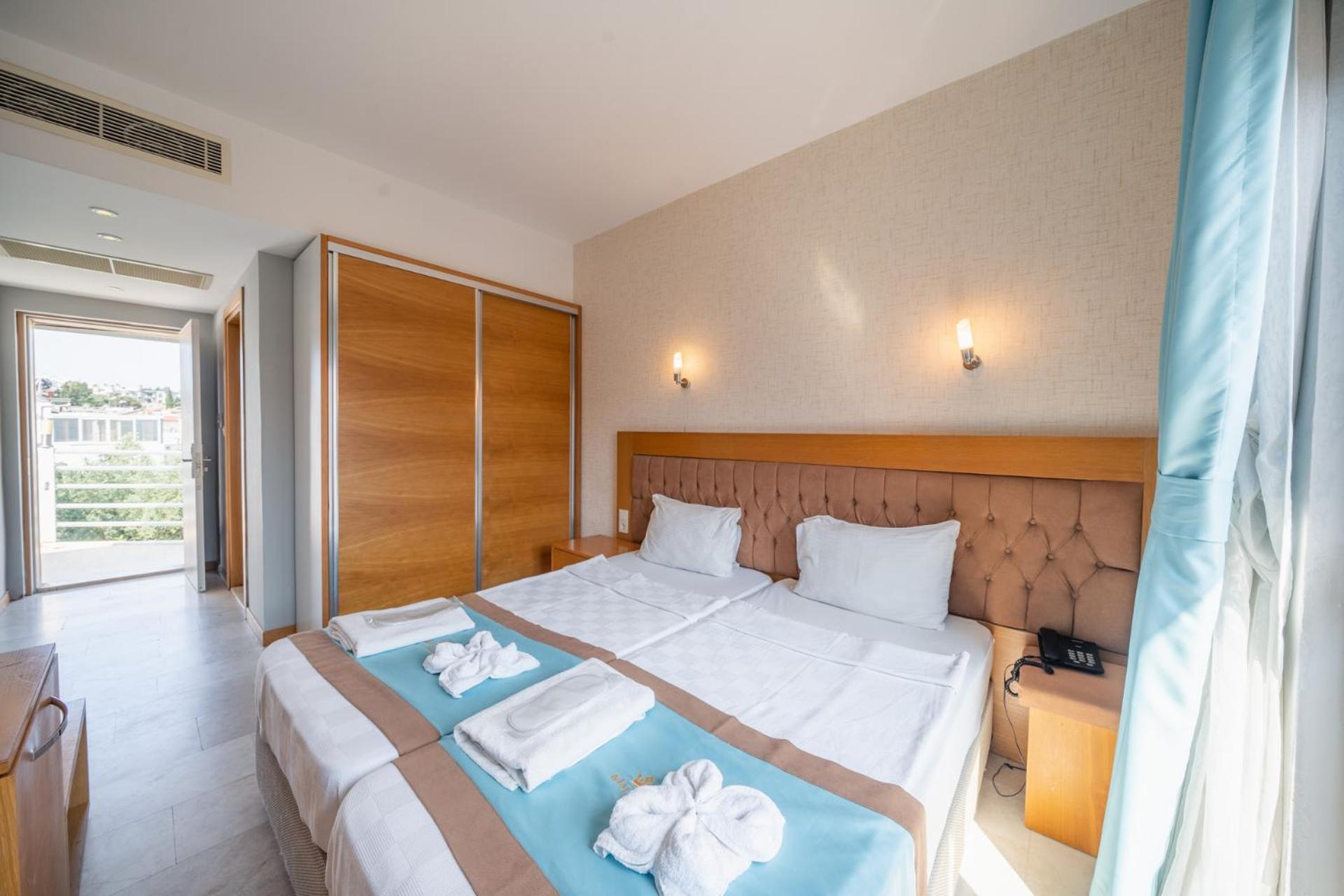 גומבט Majeste Hotel Bodrum מראה חיצוני תמונה